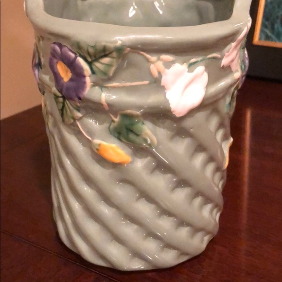 Ceramic Bath Decor - Picture 4 of 5